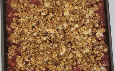 Rhubarb and Pear Crumble with Ginger